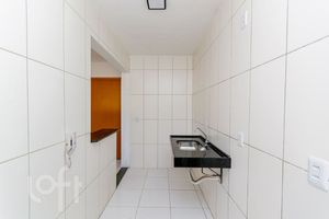 Image 4 - 931868