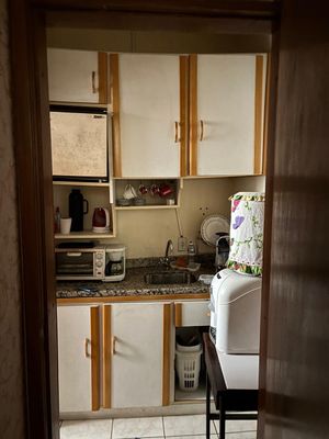Image 6 - 931871