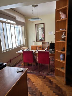 Image 1 - 931871