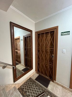 Image 4 - 931888