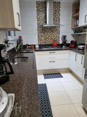 Image 33 - 931910