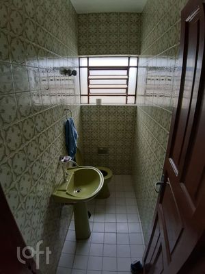 Image 24 - 931914