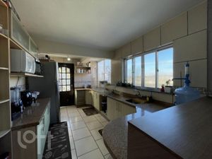 Image 3 - 931923