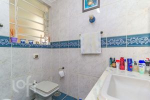 Image 31 - 931924