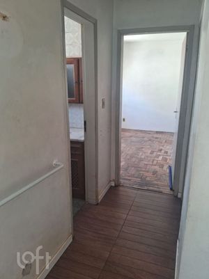 Image 5 - 931926