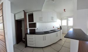 Image 3 - 931935