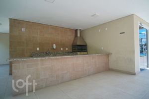 Image 20 - 931938
