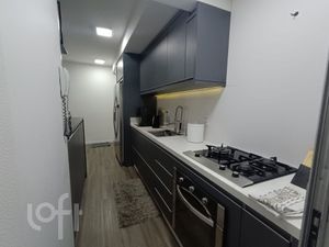 Image 16 - 931940