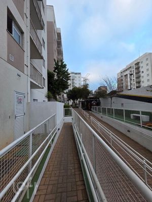 Image 18 - 931962