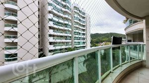 Image 9 - 931964