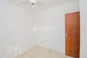 Image 11 - 931986