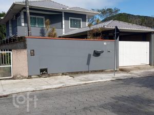 Image 21 - 931988