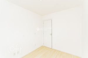 Image 10 - 931994