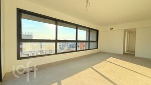 Image 32 - 932006