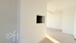 Image 31 - 932006