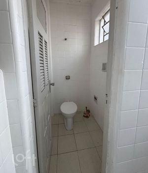 Image 19 - 932069