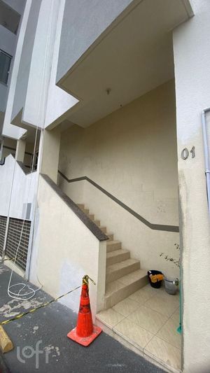 Image 12 - 932091
