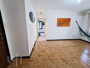 Image 3 - 932123