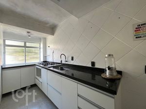 Image 3 - 932125