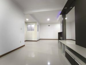 Image 7 - 932128