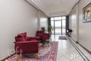 Image 31 - 932135