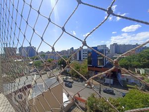 Image 6 - 932140