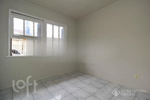 Image 7 - 932141