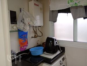 Image 23 - 932147