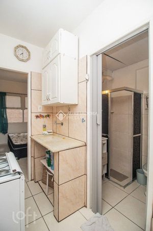 Image 8 - 932155