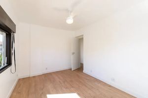 Image 3 - 932158