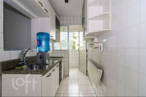 Image 3 - 932198