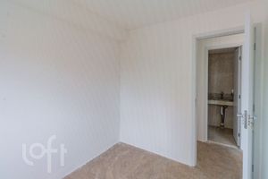 Image 11 - 932212