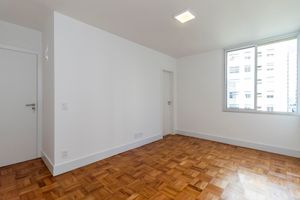 Image 1 - 932277