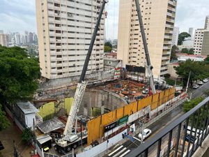 Image 10 - 932283