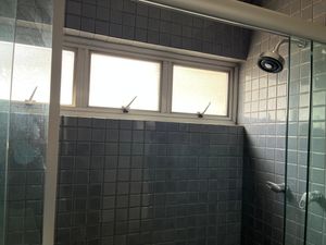 Image 19 - 932283