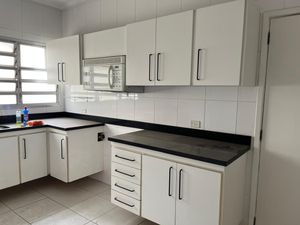 Image 34 - 932283