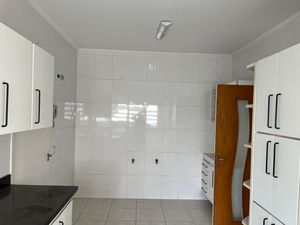 Image 35 - 932283