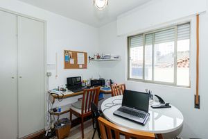 Image 23 - 932304