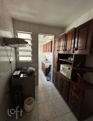 Image 5 - 932326