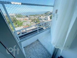 Image 17 - 932335