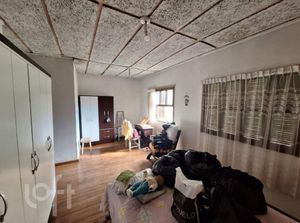 Image 9 - 932351