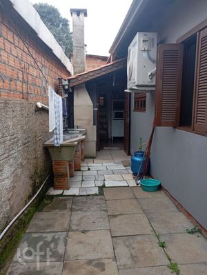 Image 12 - 932354