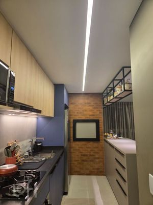 Image 3 - 932355