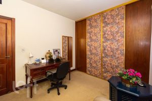 Image 12 - 932363