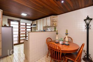 Image 32 - 932363