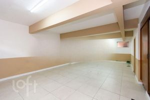 Image 39 - 932363