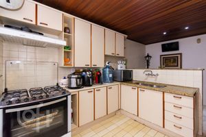 Image 35 - 932363