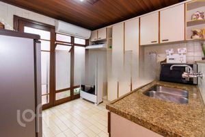 Image 34 - 932363