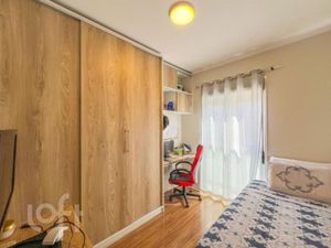 Image 32 - 932365