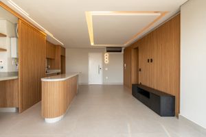 Image 4 - 932392
